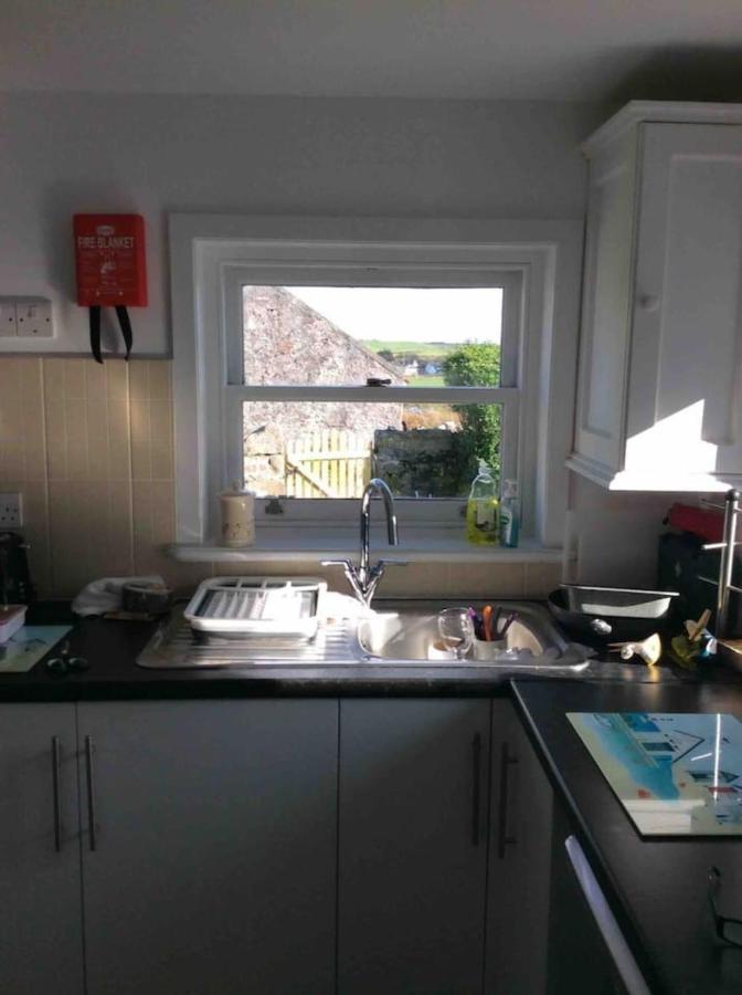 Quaint And Quirky Former Crofters Cottage In Port Ellen Buitenkant foto