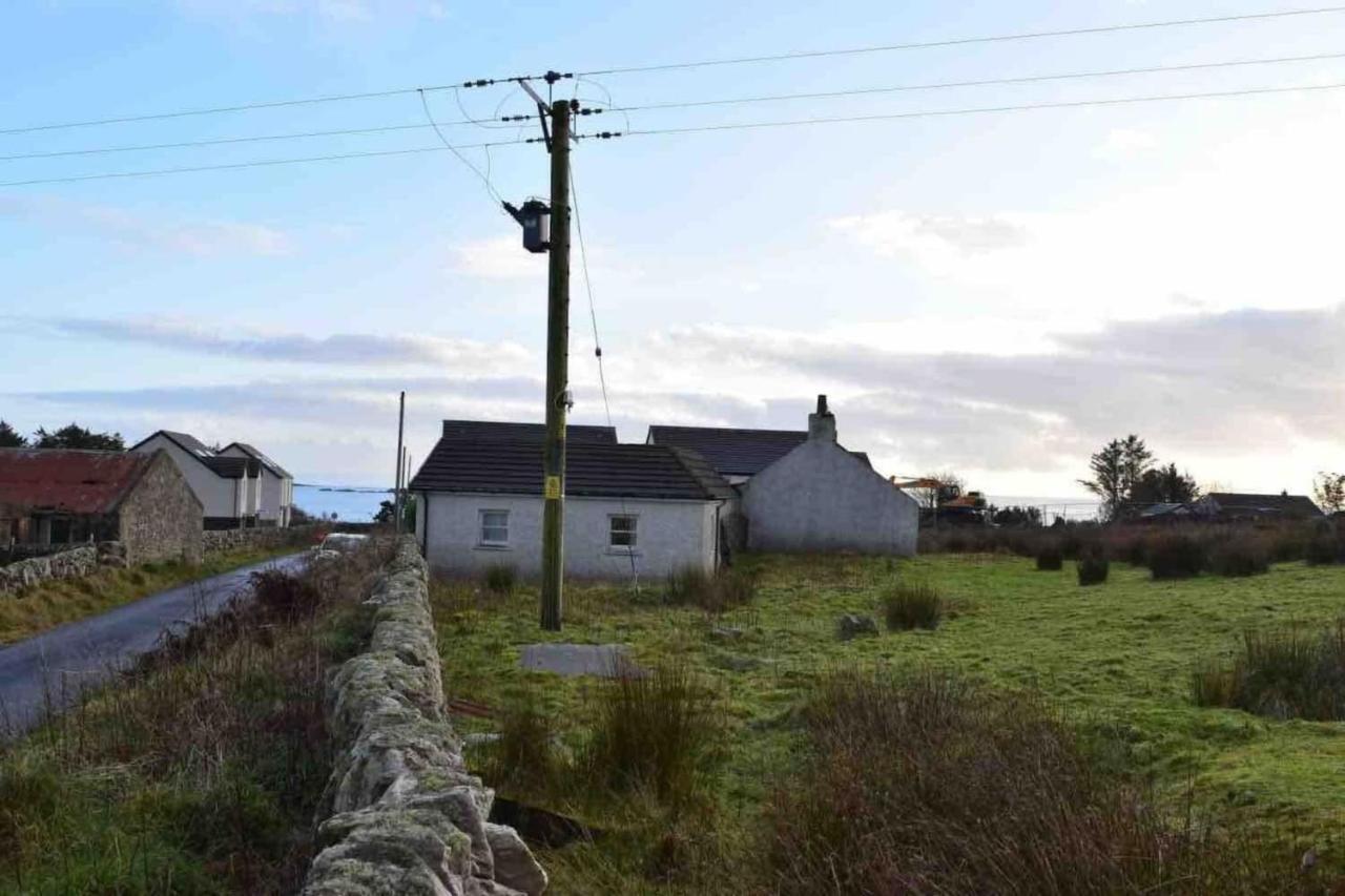 Quaint And Quirky Cottage In Port Ellen Buitenkant foto