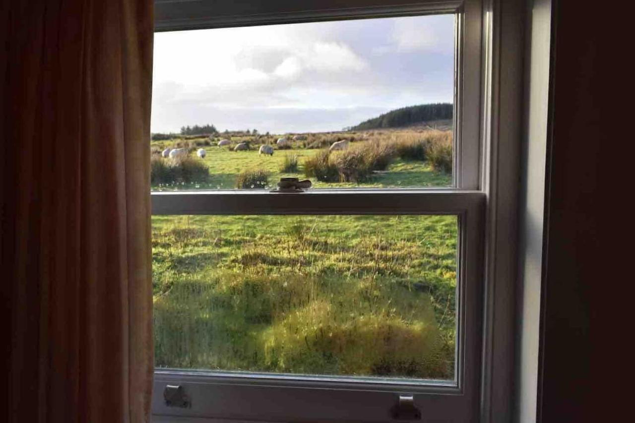 Quaint And Quirky Former Crofters Cottage In Port Ellen Buitenkant foto