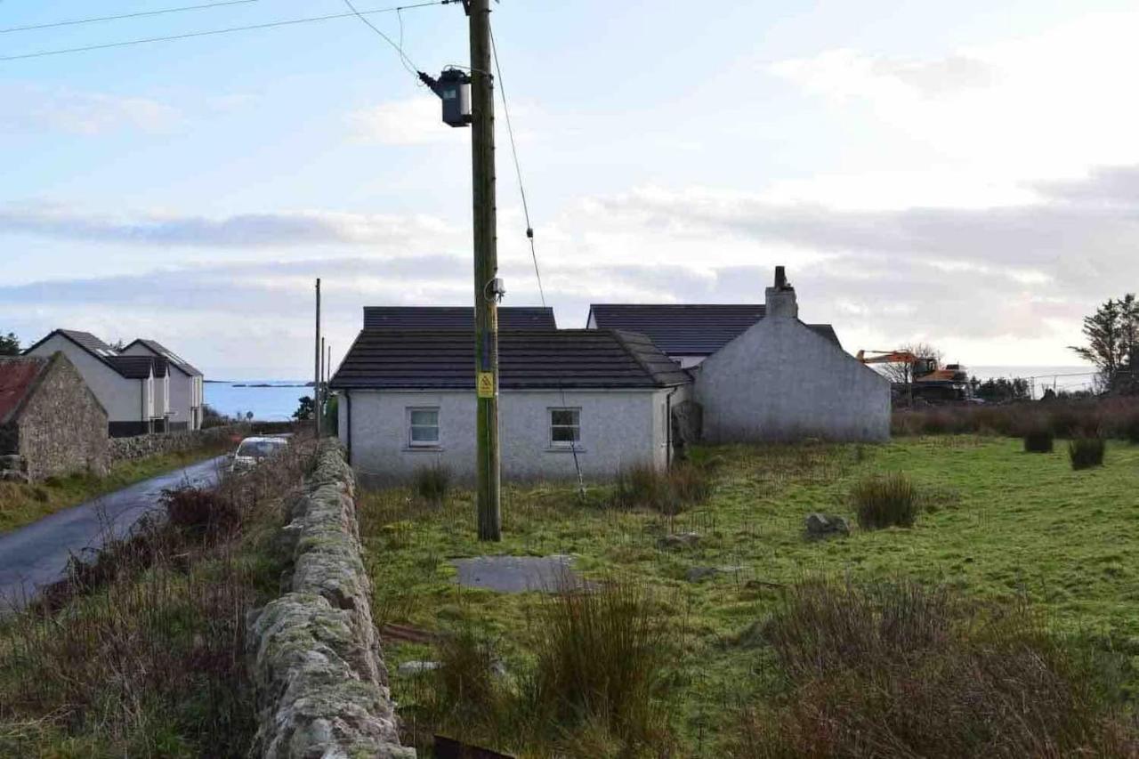 Quaint And Quirky Cottage In Port Ellen Buitenkant foto