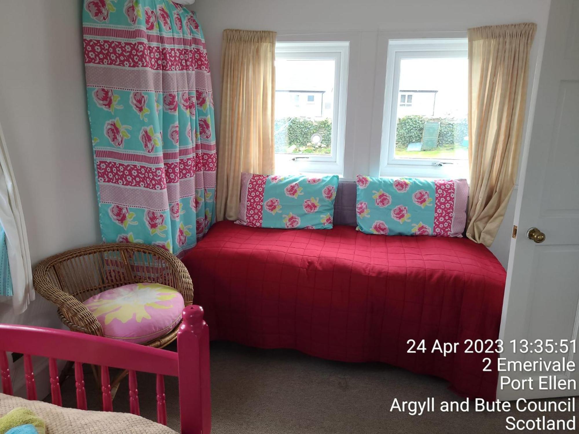 Quaint And Quirky Former Crofters Cottage In Port Ellen Buitenkant foto